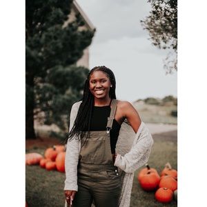 Meet your Posher, Shelby